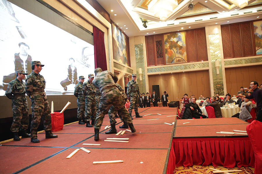 2017科恩人，新起點(diǎn)、新高度主題年會(huì)