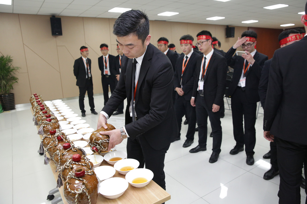 八年磨礪，劍指17——科恩電器2017年誓師大會(huì)隆重舉行